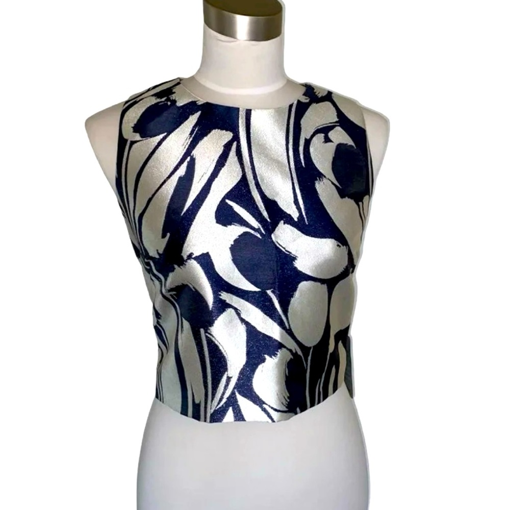 Eliza J Blue & White tank top shell size 6